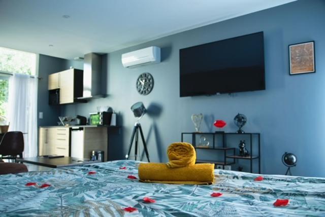 Love Room - La Parenthese Saint-Bauzille-de-la-Sylve Exterior photo